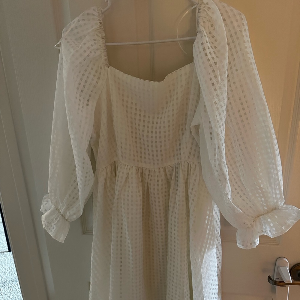 Size XL Chic Soul balloon sleeve dress